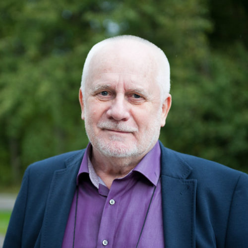 Luottamus vai kontrolli